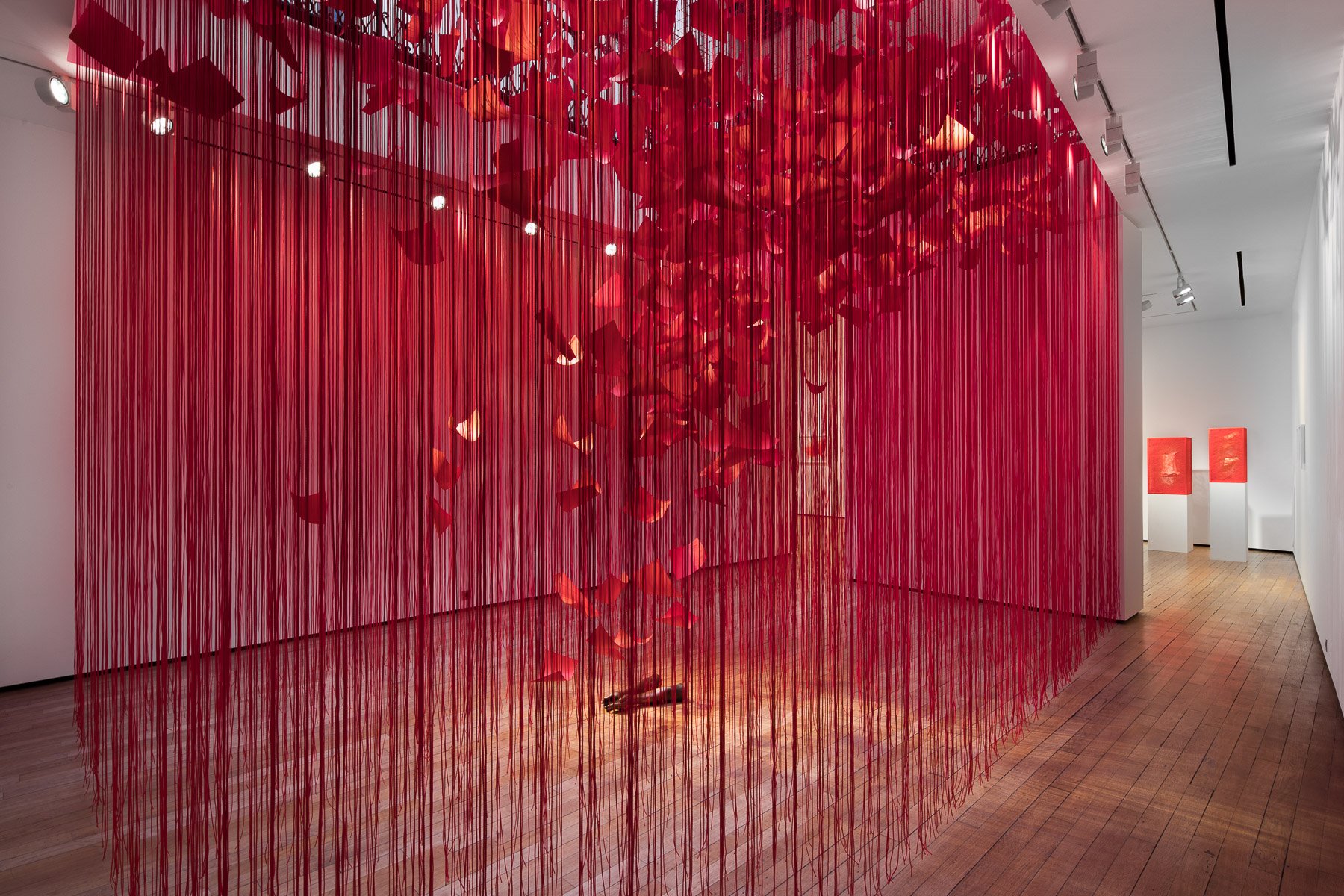 CHIHARU SHIOTA–塩田千春 CHIHARU SHIOTA–塩田千春